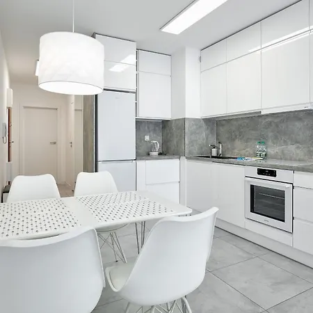 Gorki Modern Познань